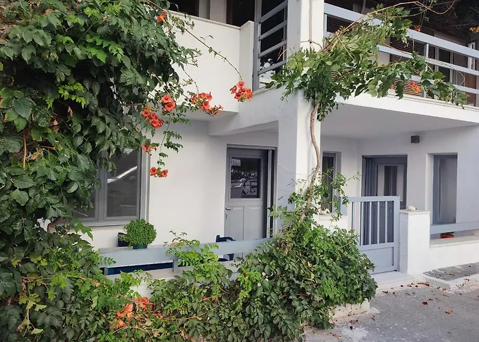 Charming Cozy Suites