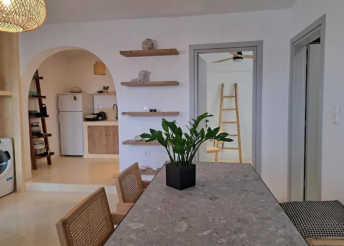 Charming Cozy Suites